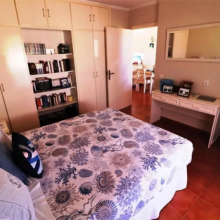 アパート With Large Relax Terrace And Equipment コスタ・デル・シレンチオ