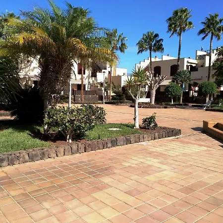 アパート With Large Relax Terrace And Equipment コスタ・デル・シレンチオ