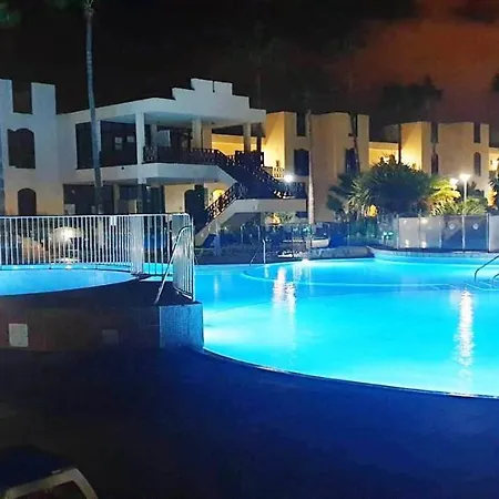 アパート With Large Relax Terrace And Equipment コスタ・デル・シレンチオ